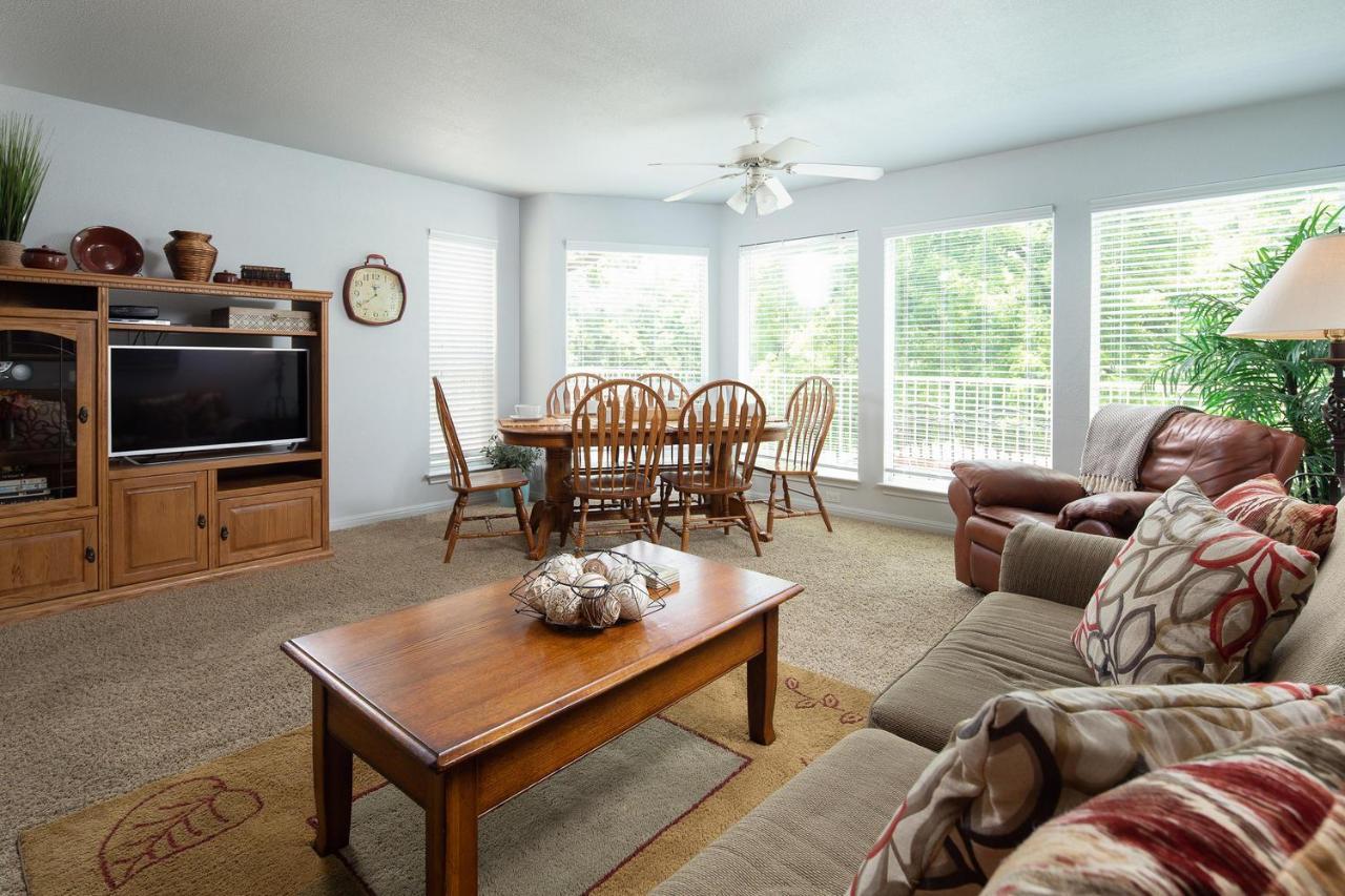 Urban Bungalow Ww C301 New Braunfels Dış mekan fotoğraf
